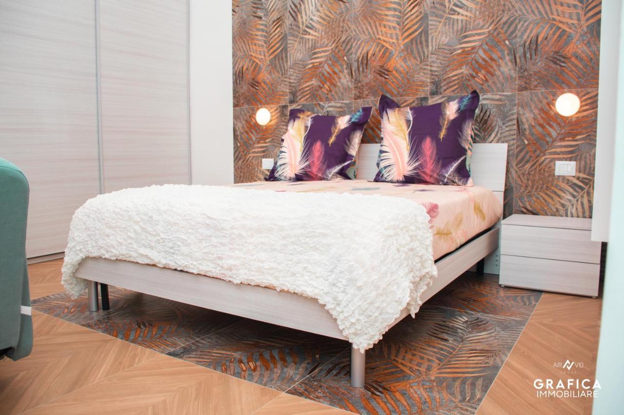 Ameli Home Luxury Apartment Таранто Экстерьер фото