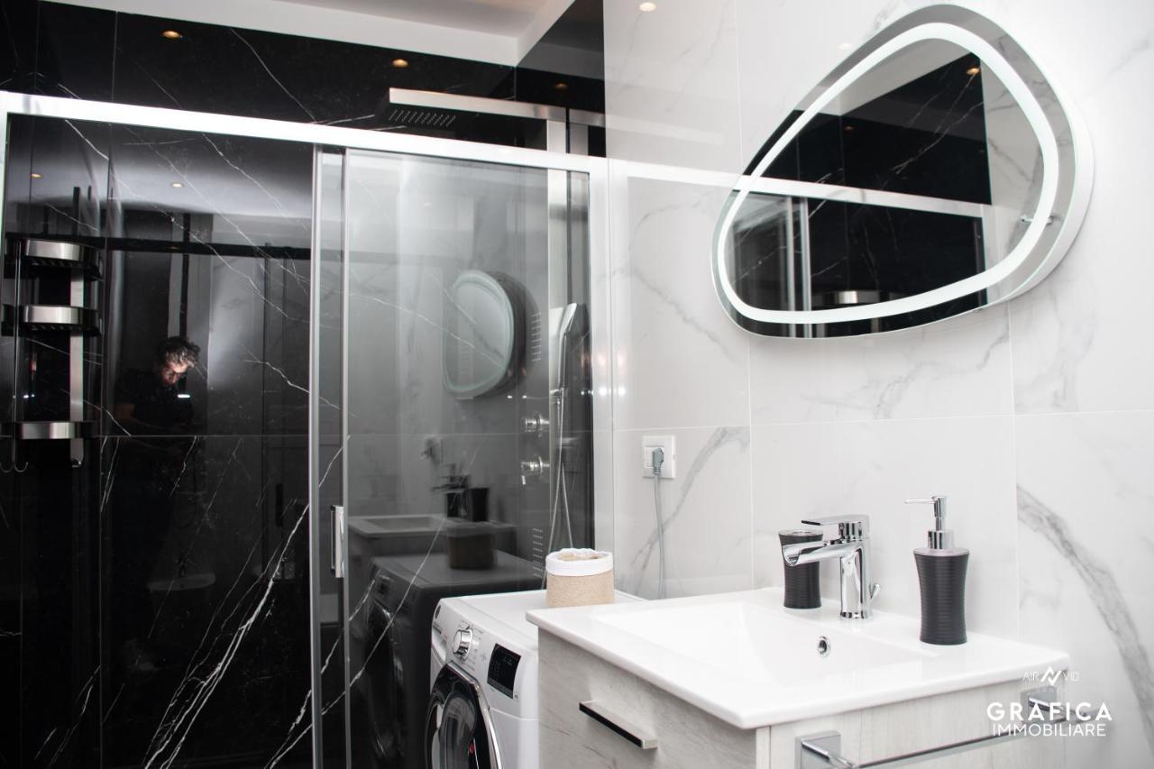 Ameli Home Luxury Apartment Таранто Экстерьер фото