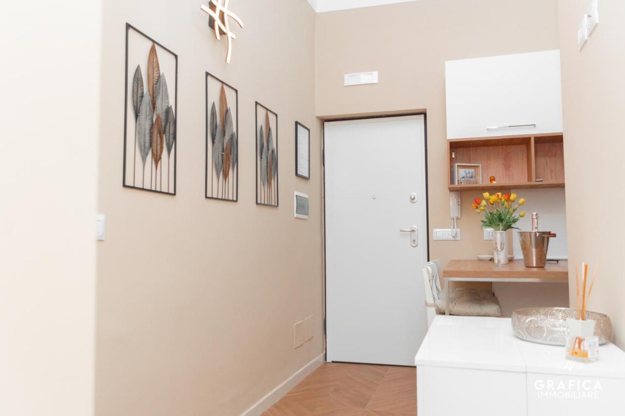 Ameli Home Luxury Apartment Таранто Экстерьер фото