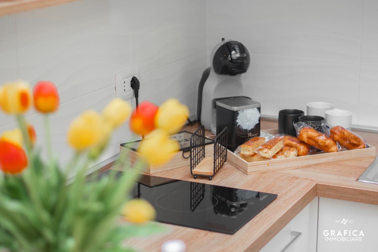 Ameli Home Luxury Apartment Таранто Экстерьер фото